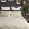 Courtepointe en velours Dove crème