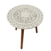 Table florale blanche